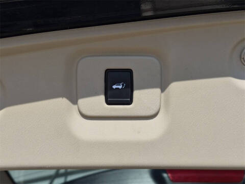 2017 Nissan Pathfinder Platinum