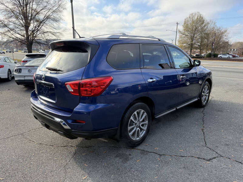 2018 Nissan Pathfinder S