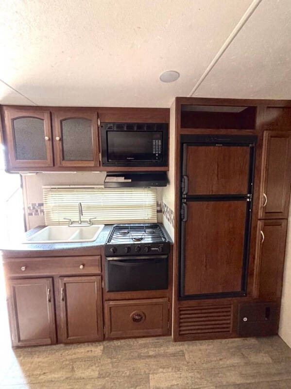 2017 Forest River Coachmen Freedom Express