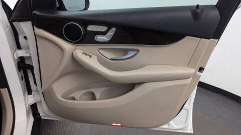 2018 Mercedes-Benz GLC GLC 300