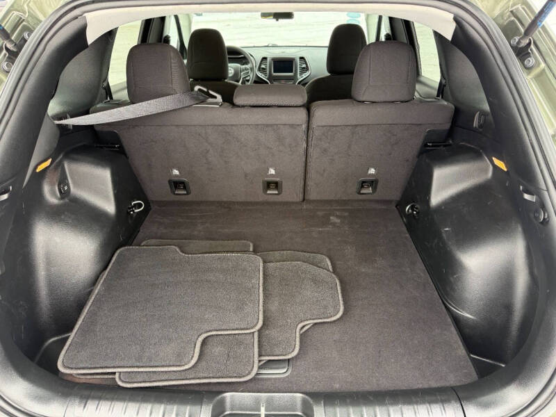 2020 Jeep Cherokee Latitude