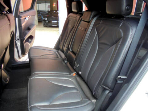 2019 Lincoln Nautilus Select