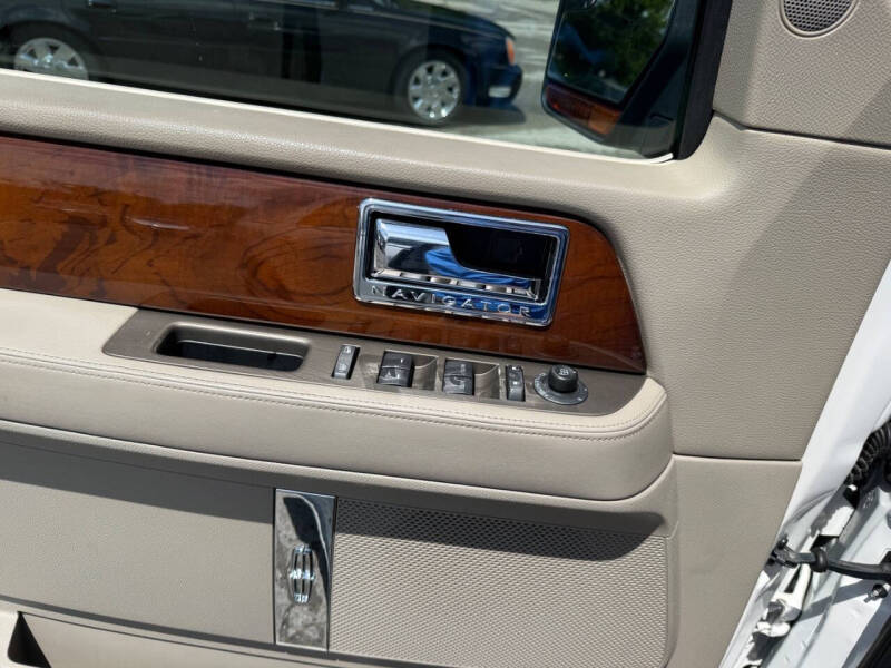 2013 Lincoln Navigator