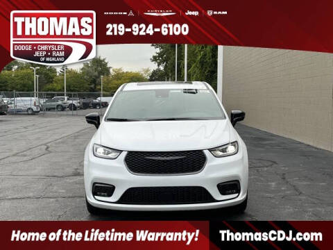 2026 Chrysler Pacifica Select