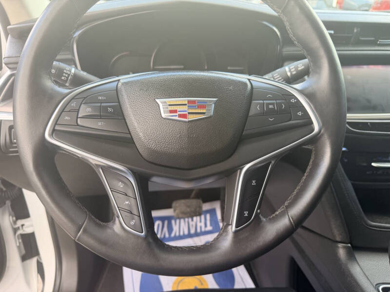 2017 Cadillac XT5 Luxury