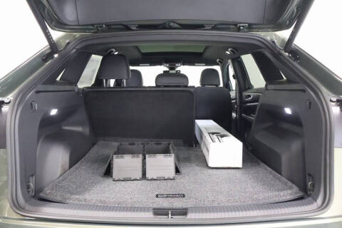 2026 Volkswagen Atlas Cross Sport SEL R-Line Black 4Motion