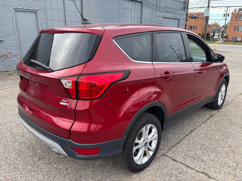 2019 Ford Escape SE