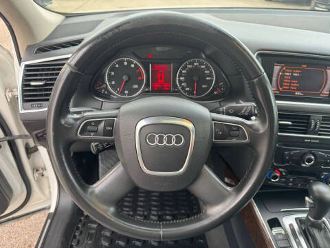 2011 Audi Q5 3.2 quattro Premium Plus