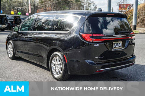 2024 Chrysler Pacifica Touring L