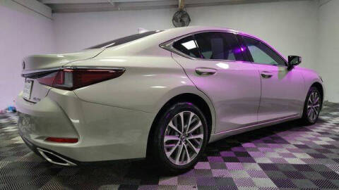 2025 Lexus ES 350