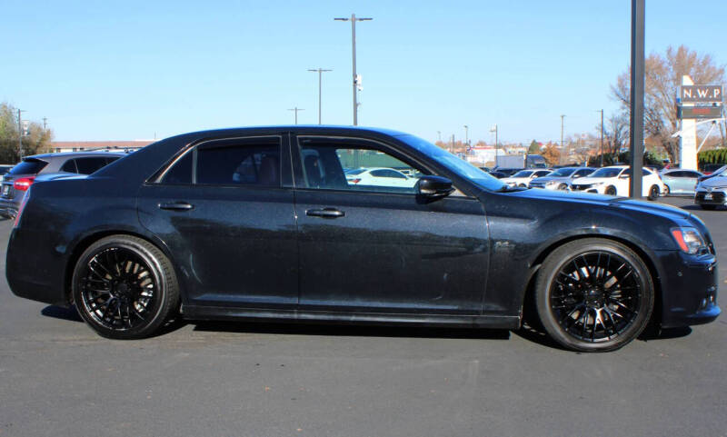 2014 Chrysler 300 SRT8