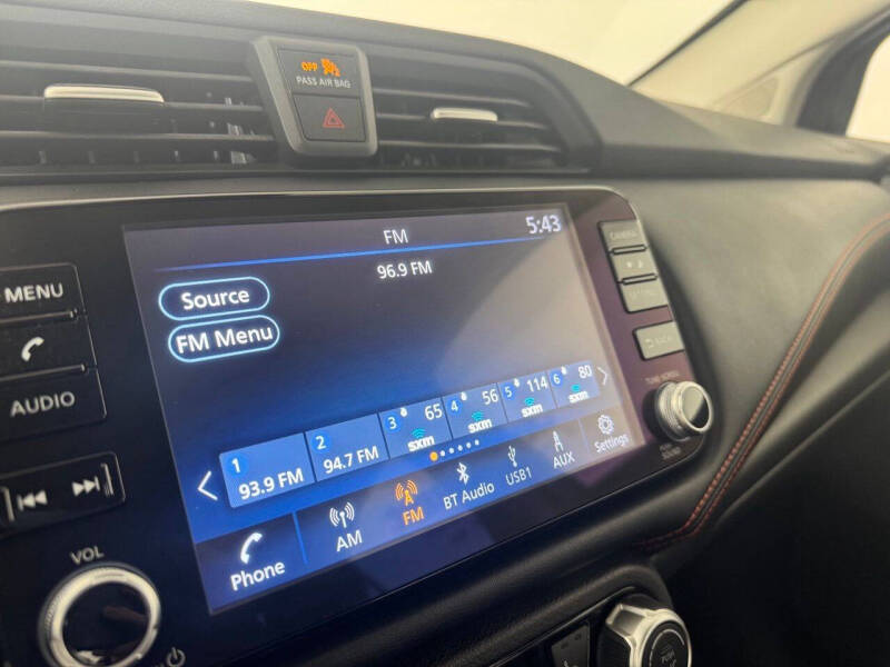 2025 Nissan Versa SR
