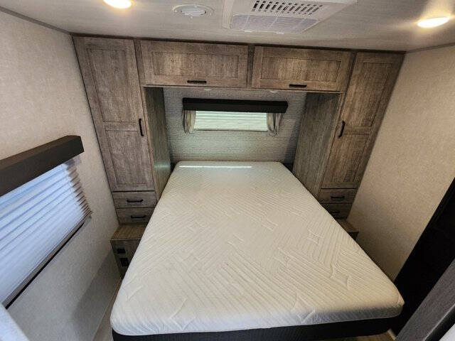 2023 Forest River Surveyor Legend