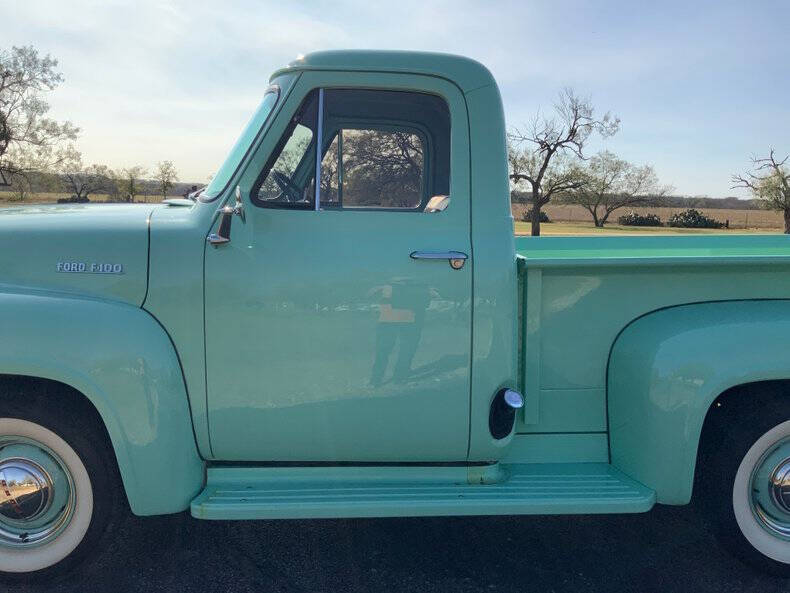 1954 Ford F-100
