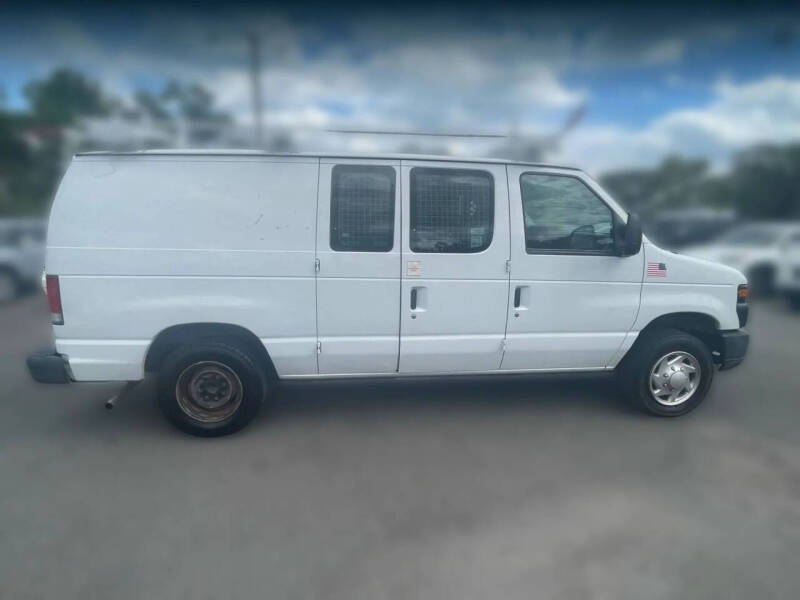 2014 Ford E-Series E-150