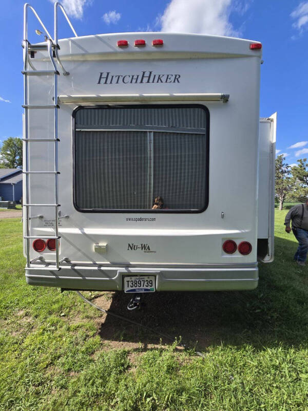 2009 Nu-wa hitchhiker