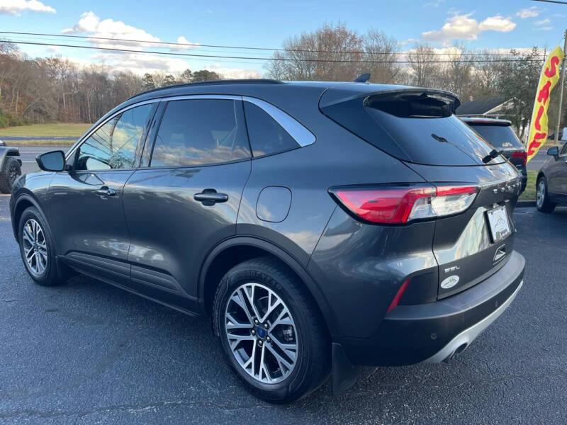 2020 Ford Escape SEL