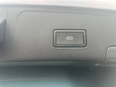 2024 Volkswagen Atlas Cross Sport SEL Premium R-Line 4Motion