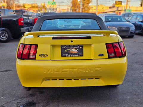 2001 Ford Mustang