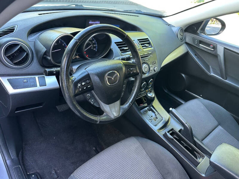 2013 Mazda MAZDA3 i Touring