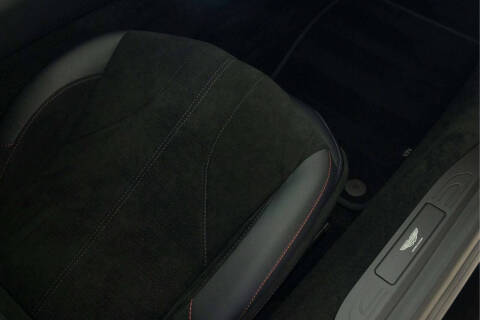 2025 Aston Martin Vantage