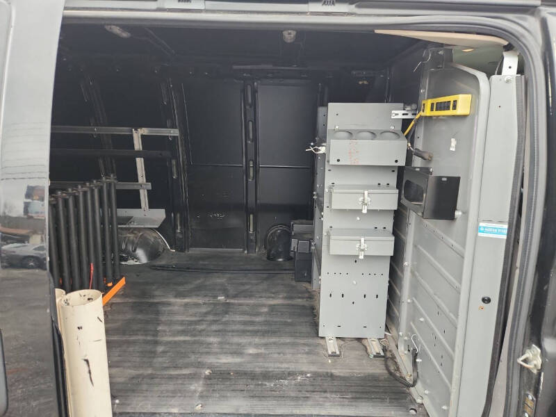 2017 Chevrolet Express 2500