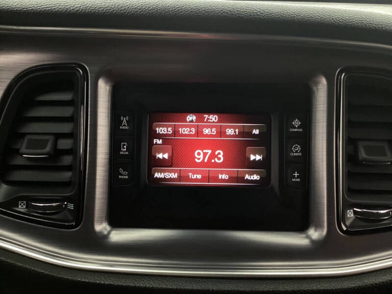 2017 Dodge Challenger SXT