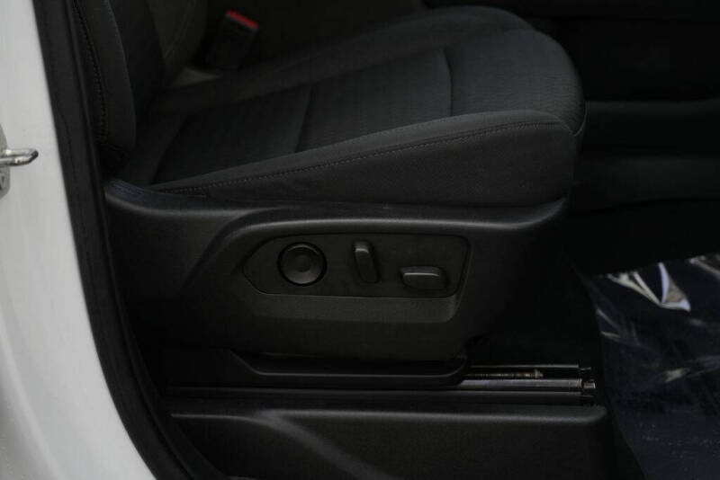 2022 GMC Yukon SLE