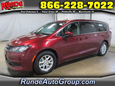 2017 Chrysler Pacifica for sale at Runde PreDriven in Hazel Green WI