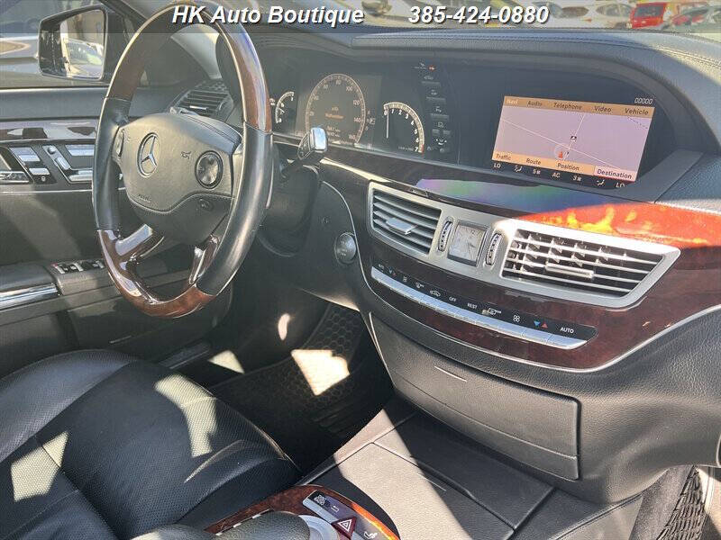 2009 Mercedes-Benz S-Class S 550