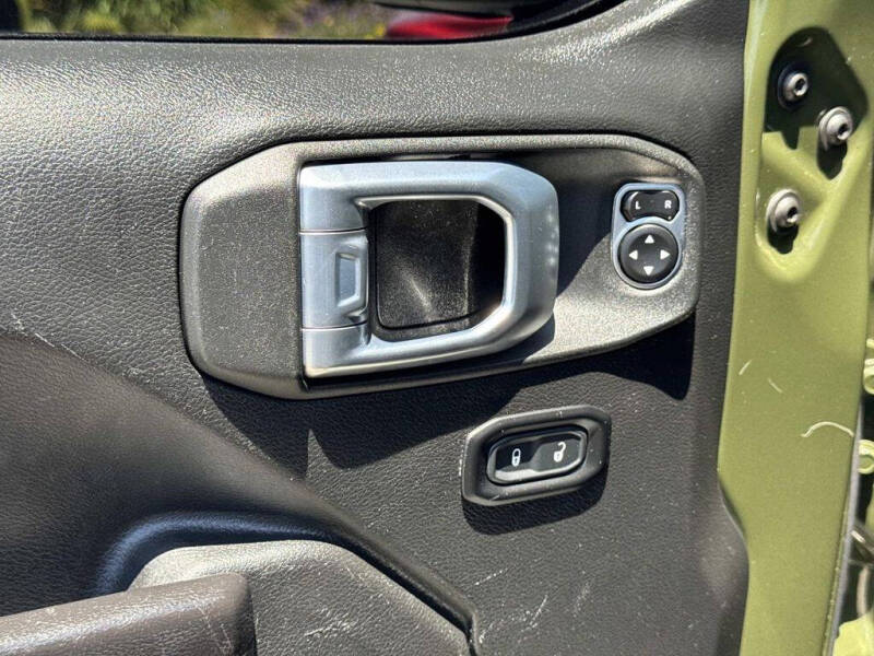 2021 Jeep Gladiator Willys
