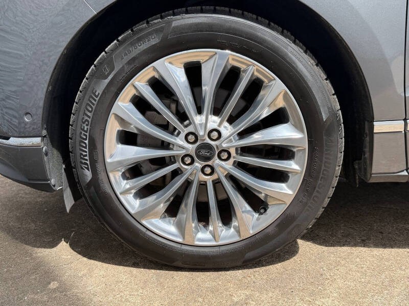 2021 Ford Edge Titanium