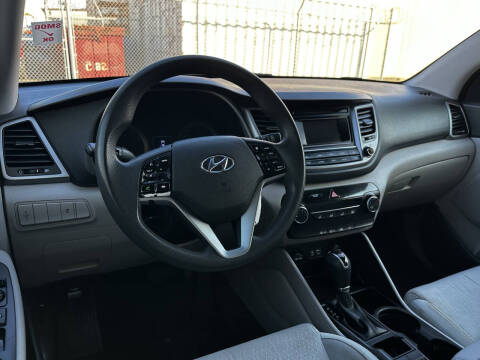 2017 Hyundai Tucson SE