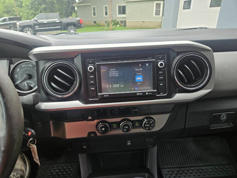 2017 Toyota Tacoma SR5