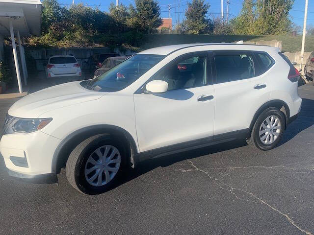 2018 Nissan Rogue for sale at M Kars Auto Sales LLC in Eureka MO
