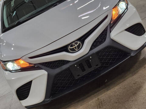 2020 Toyota Camry SE