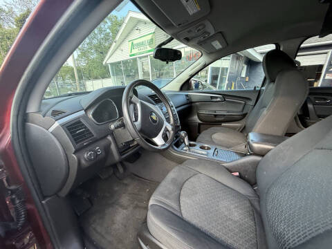 2011 Chevrolet Traverse LT