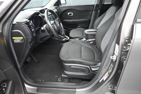 2019 Kia Soul +