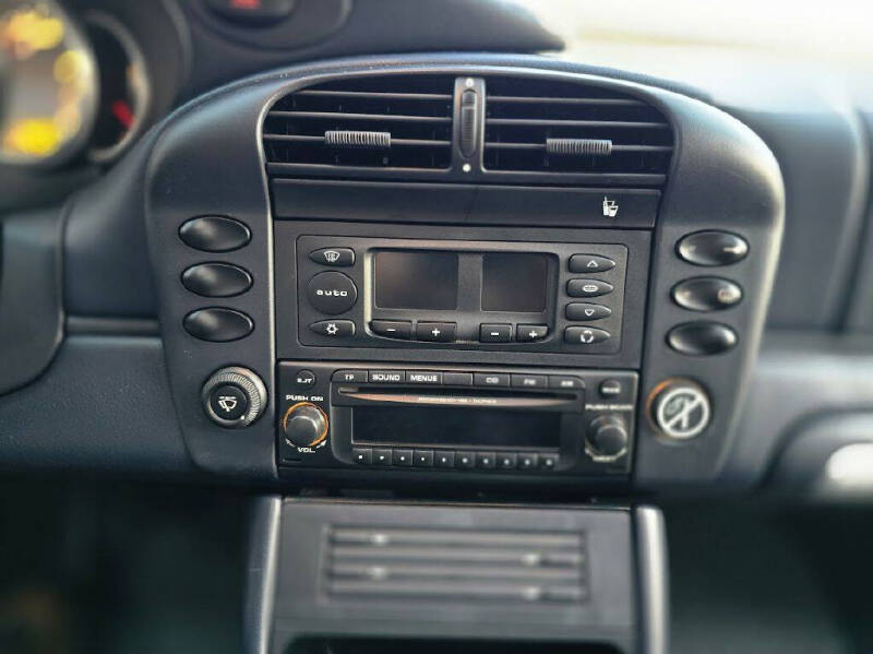 2003 Porsche 911 Carrera