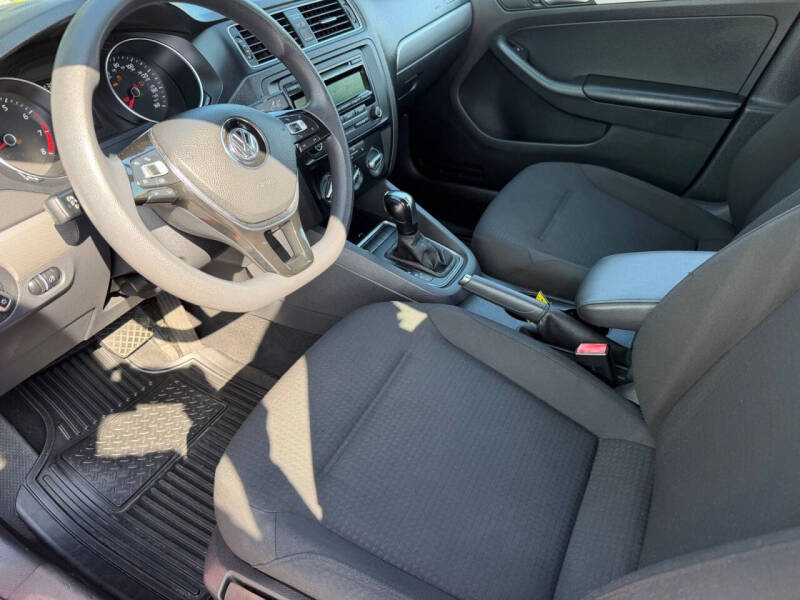 2015 Volkswagen Jetta