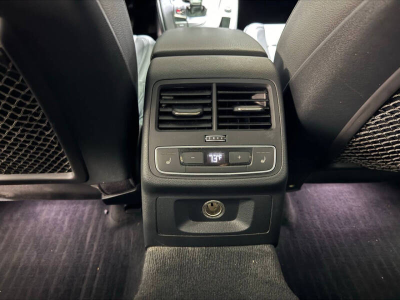 2017 Audi A4 2.0T quattro Premium Plus