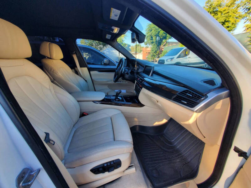 2015 BMW X5 xDrive50i