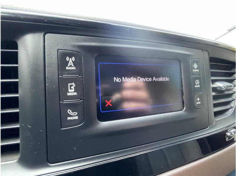2017 Chrysler Pacifica LX