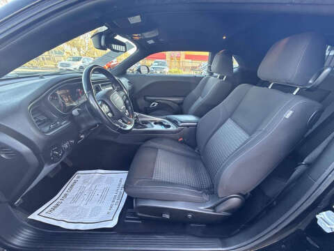 2021 Dodge Challenger SXT