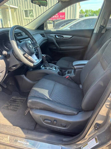 2018 Nissan Rogue SV