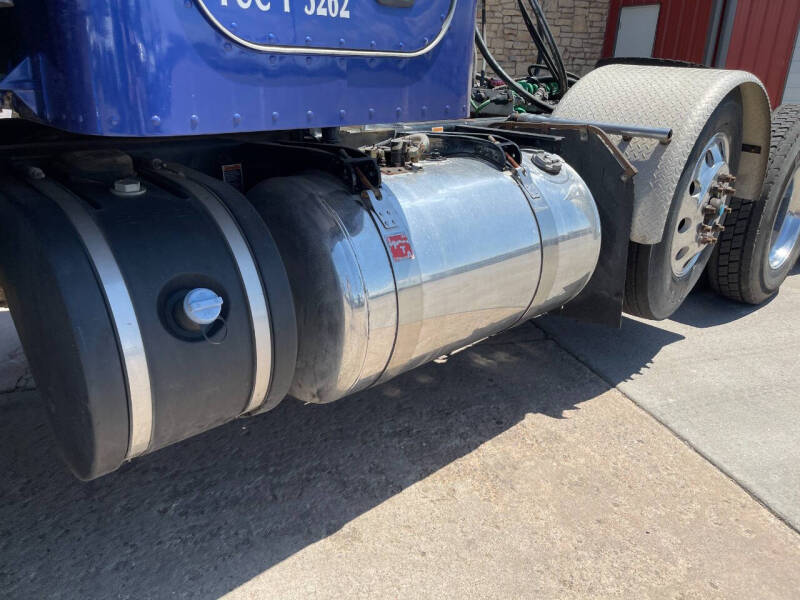 2015 Peterbilt 389