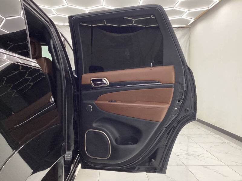 2017 Jeep Grand Cherokee Summit