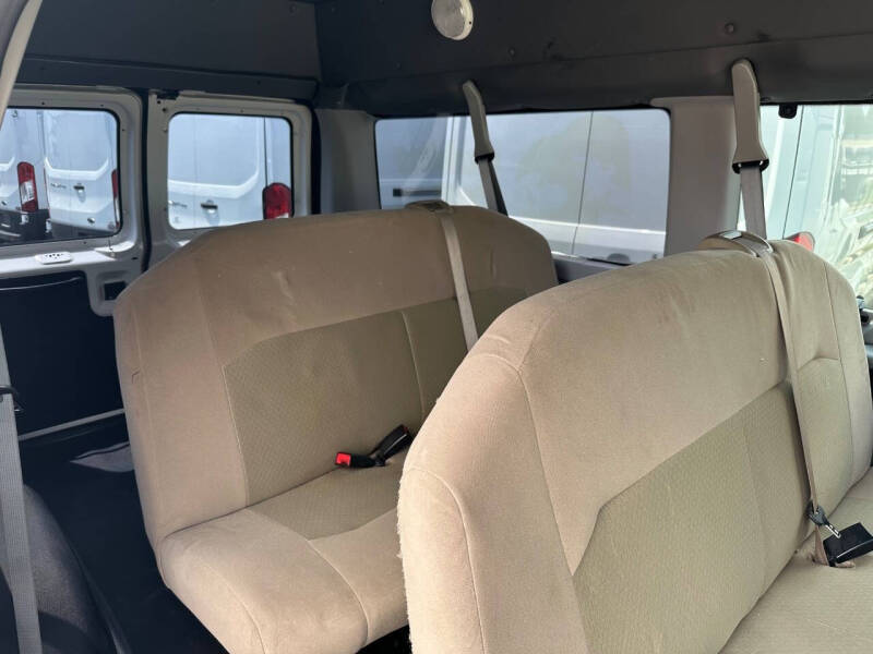 2012 Ford E-Series E-150 XL