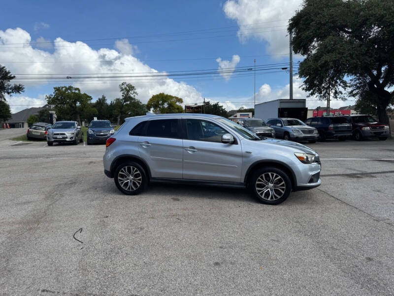 2017 Mitsubishi Outlander Sport ES
