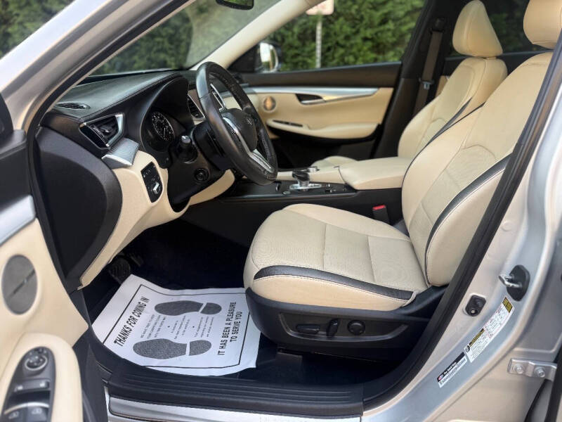 2019 Infiniti QX50 Essential